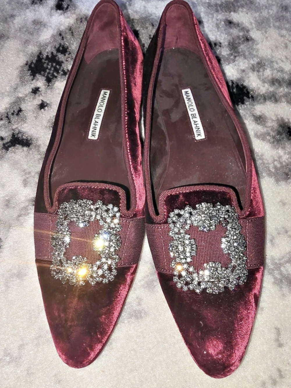 Manolo Blahnik Hangisi Velvet Flat Embellished Flats Burgundy EU 39